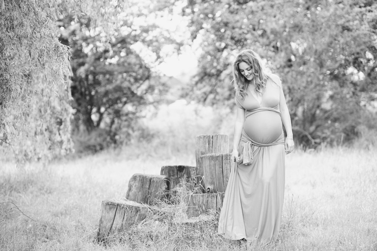 maternity portrait photography Ripley, Surrey Hills photographer Susan Arnold Family Photographer-13