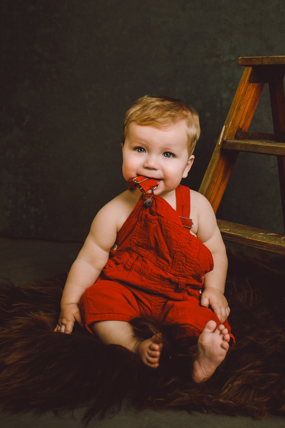 Our Austin and Dripping Springs family photographer is dedicated to telling your unique story