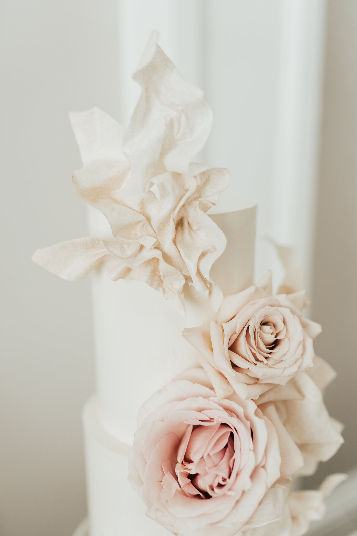 Destination Wedding and Elopement Planner - Cake (3)