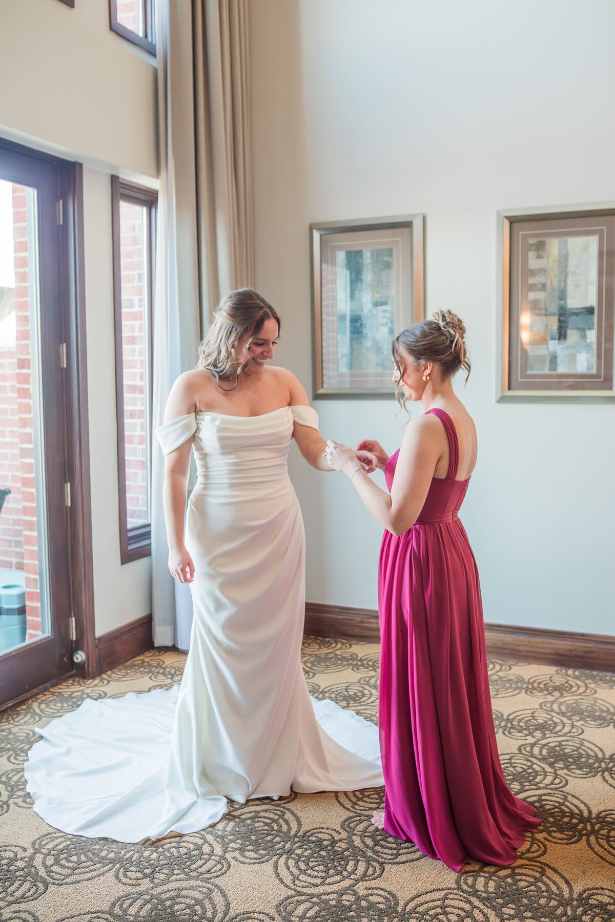 LillieMaePhoto-Kelsey&RyanWedding-GettingReady--69
