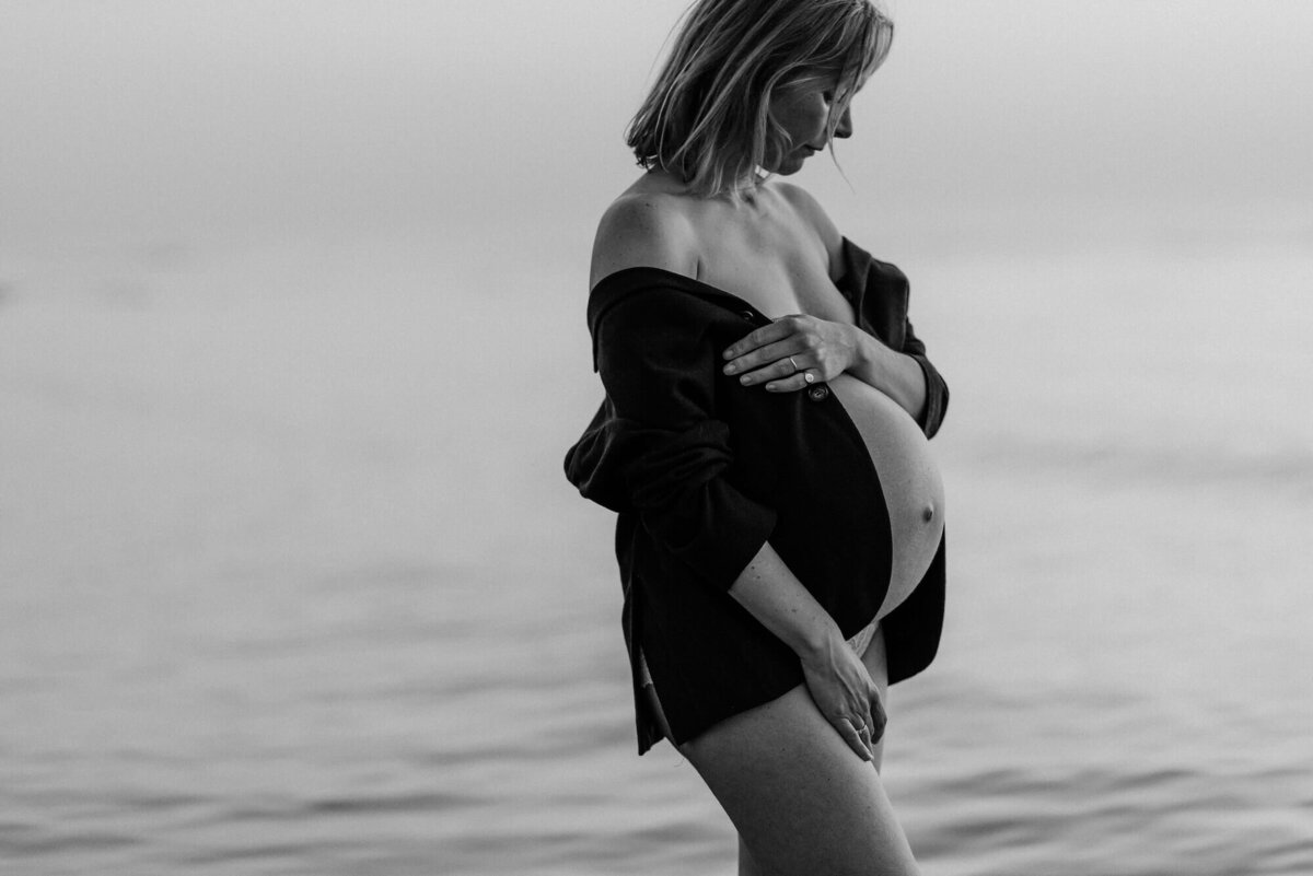 Zwangerschapsshoot op het strand Hadassah Fotografeert