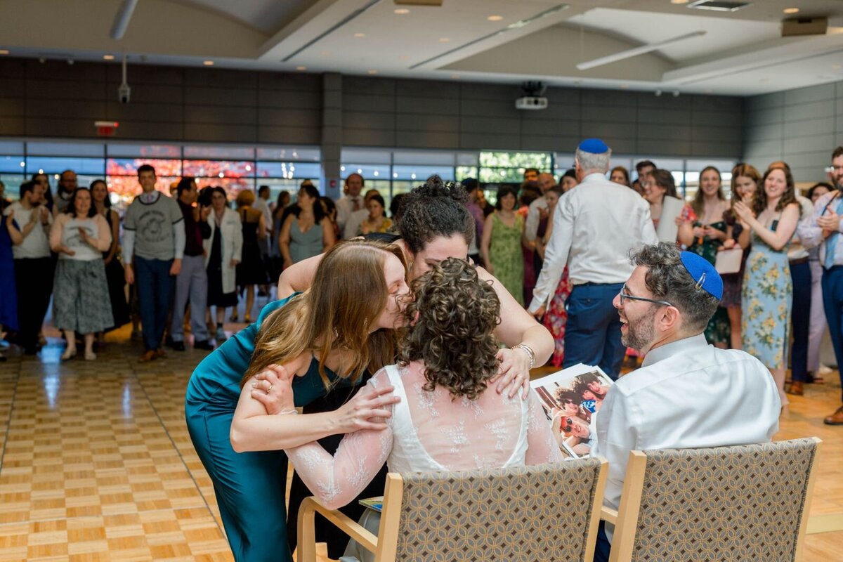 Eliana-Melmed-Photography-Chicago-LosAngeles-Jewish-WeddingPhotography-ShulaNoah-Shtick-00128