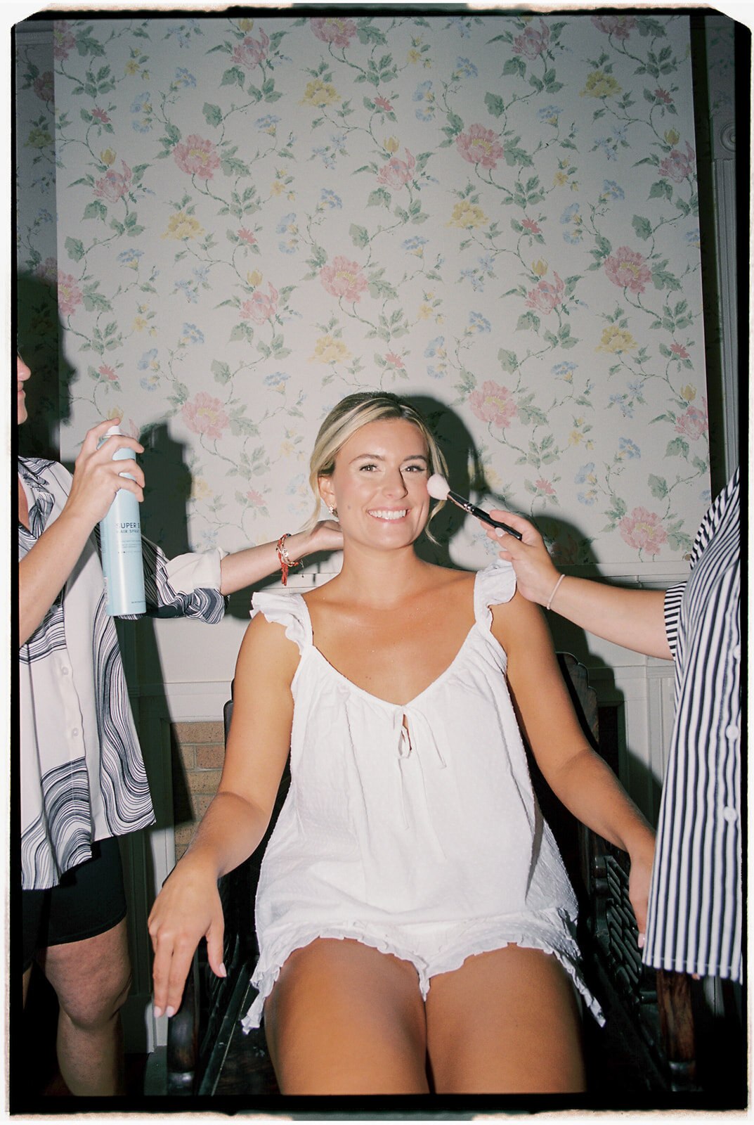 bride-getting-ready-at-stone-acres-farm-ct-jen-strunk-events