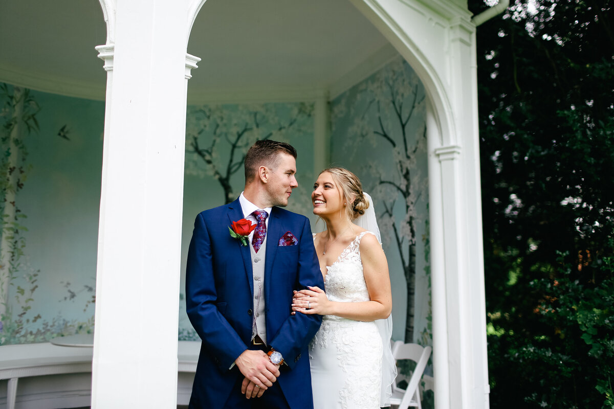 luxury-wedding-wasing-park-berkshire-leslie-choucard-photography-41