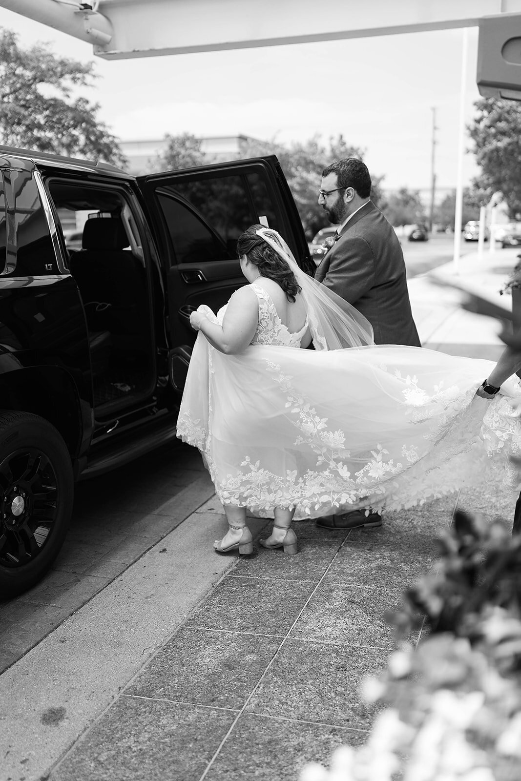 Eliana-Melmed-Photography-Chicago-LosAngeles-Jewish-WeddingPhotography-ElianaSklar-FirstLook-00191