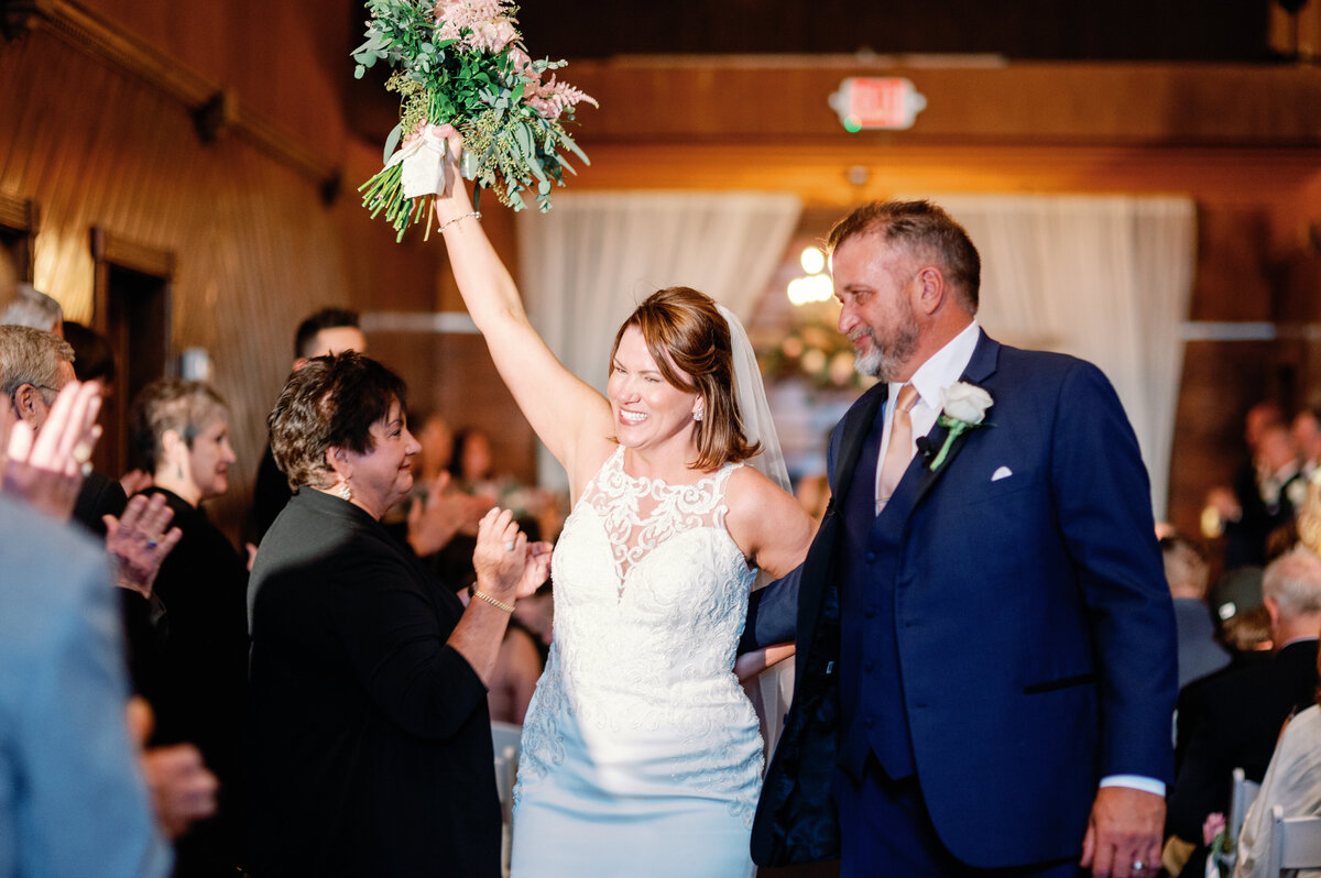 Julie and Robert Wedding Day - The Stables at Strawberry Creek - East Tennessee Wedding Photographer - Alaina René Photograhpy-112