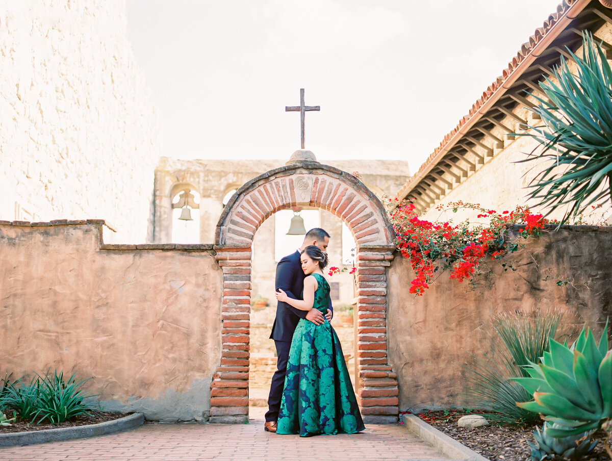 Missions-San-Juan-Capistrano-Engagement-Photo-Film-Babsie-Ly