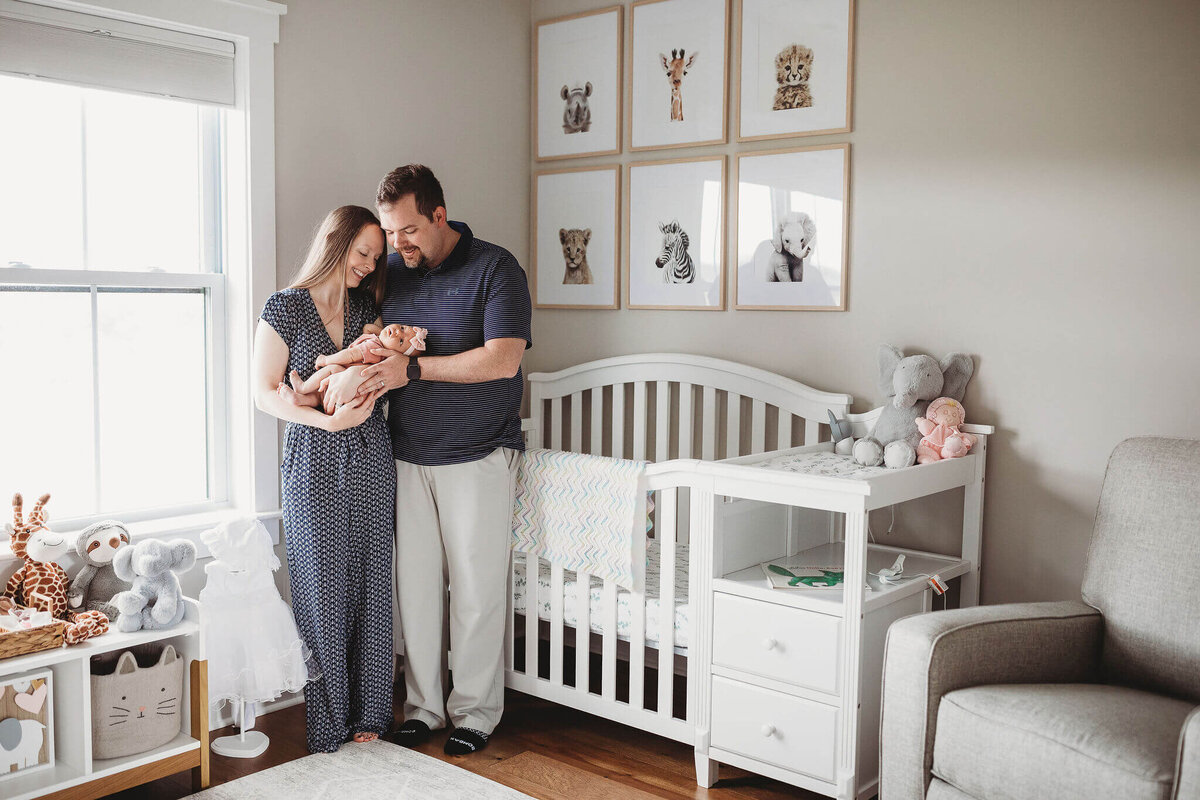 Harrisonburg-Newborn-Photographer-2-18