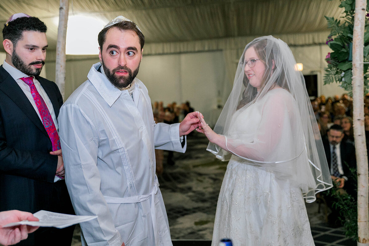Eliana-Melmed-Photography-Chicago-LosAngeles-Jewish-WeddingPhotography-Chuppah-00185