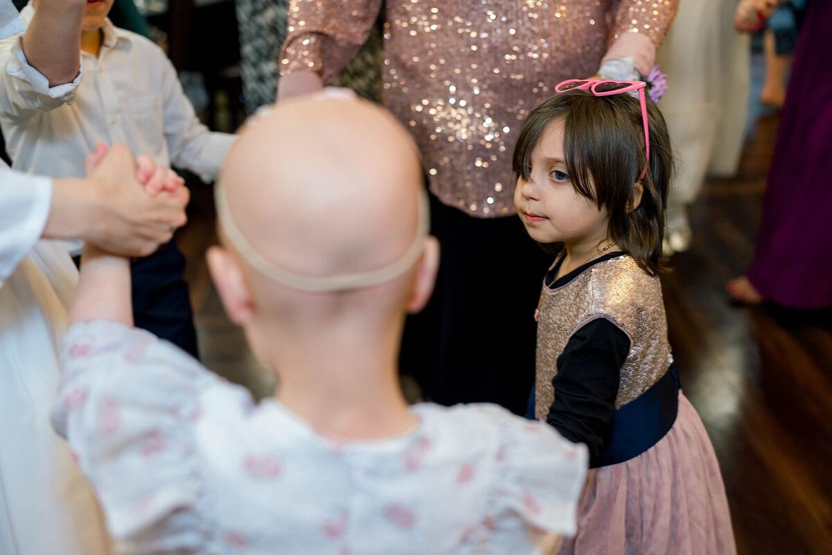 Eliana-Melmed-Photography-Chicago-LosAngeles-Jewish-WeddingPhotographer-CarmiKalman-WomensDancing-00104
