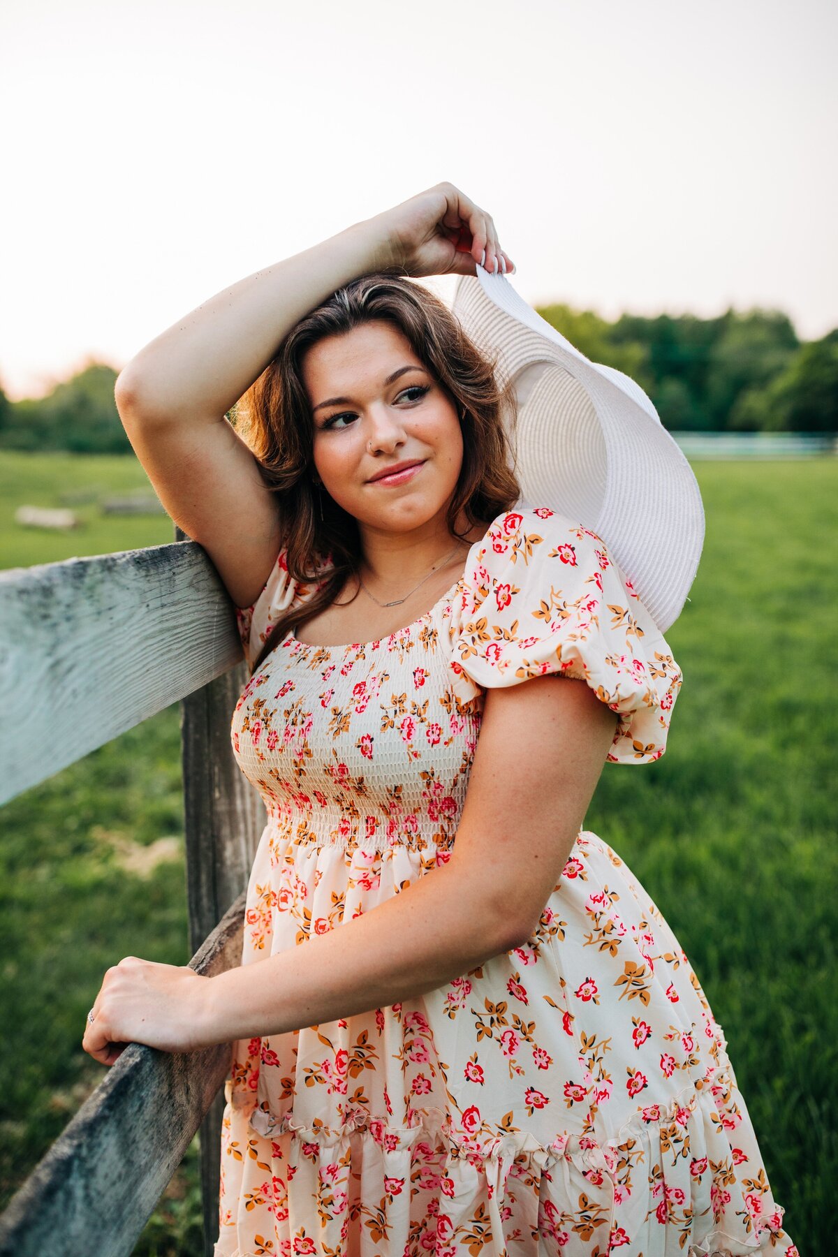 Golden-Hour-Senior-Portraits-Hartford-WI4