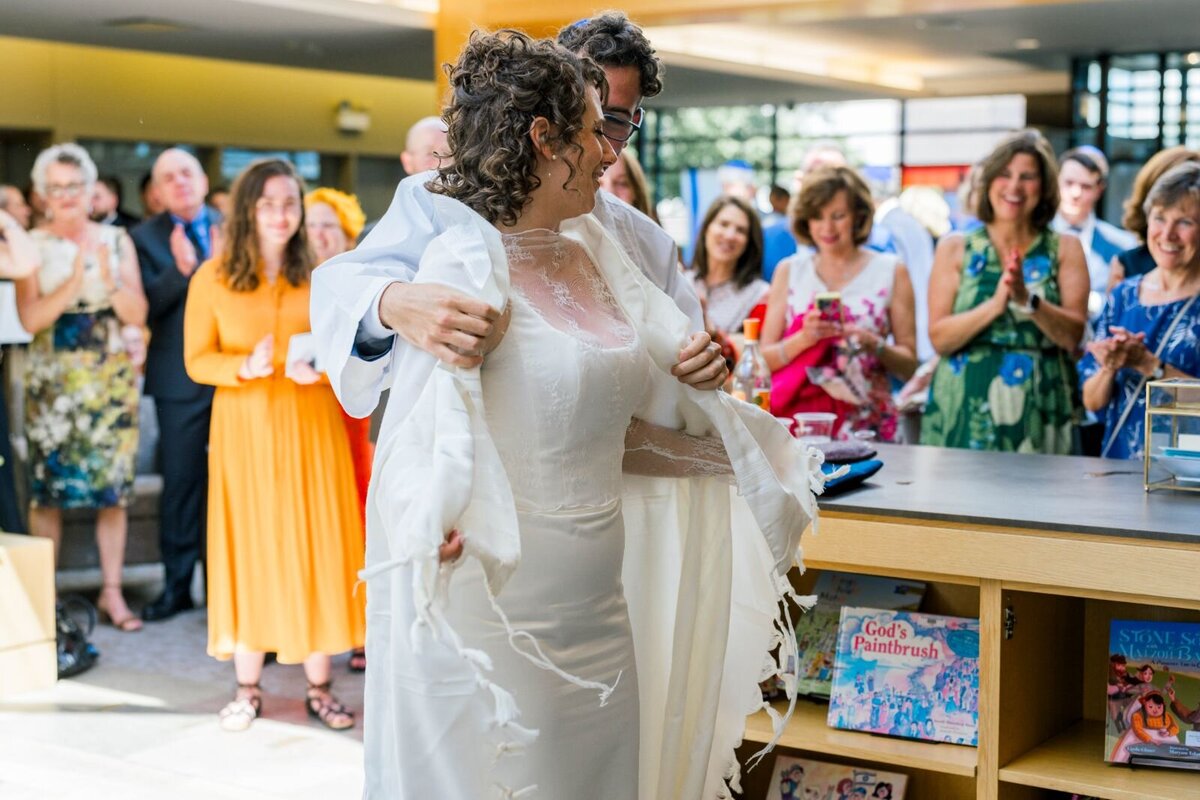 Eliana-Melmed-Photography-Chicago-LosAngeles-Jewish-WeddingPhotography-ShulaNoah-Tisch-00245