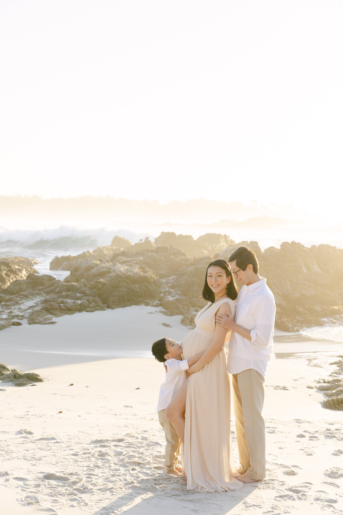 PERRUCCIPHOTO_PEBBLE_BEACH_FAMILY_MATERNITY_SESSION_20
