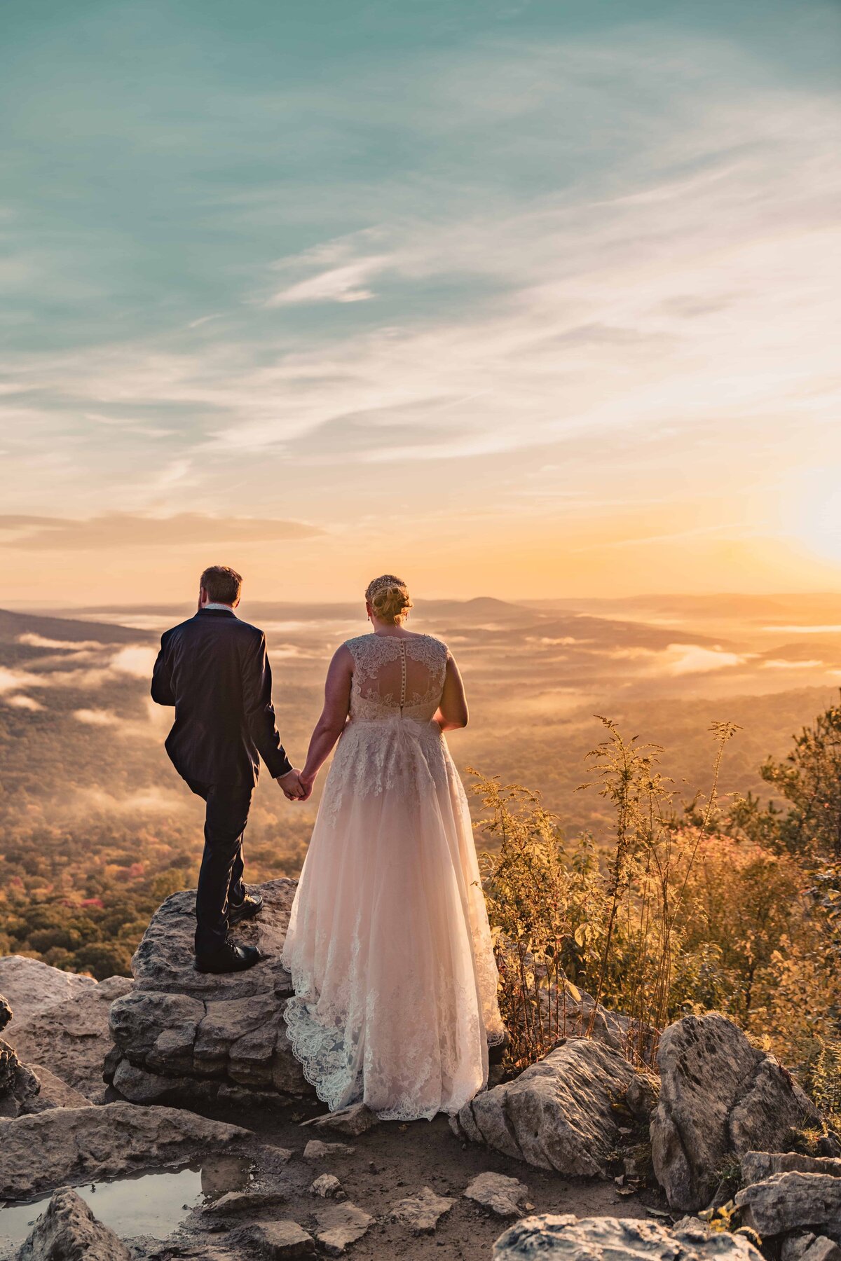 A sunrise first look at this Pennsylvania destination elopement in the mountains