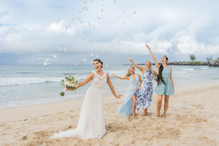 Maui Wedding Photographers for Weddings and Portraits