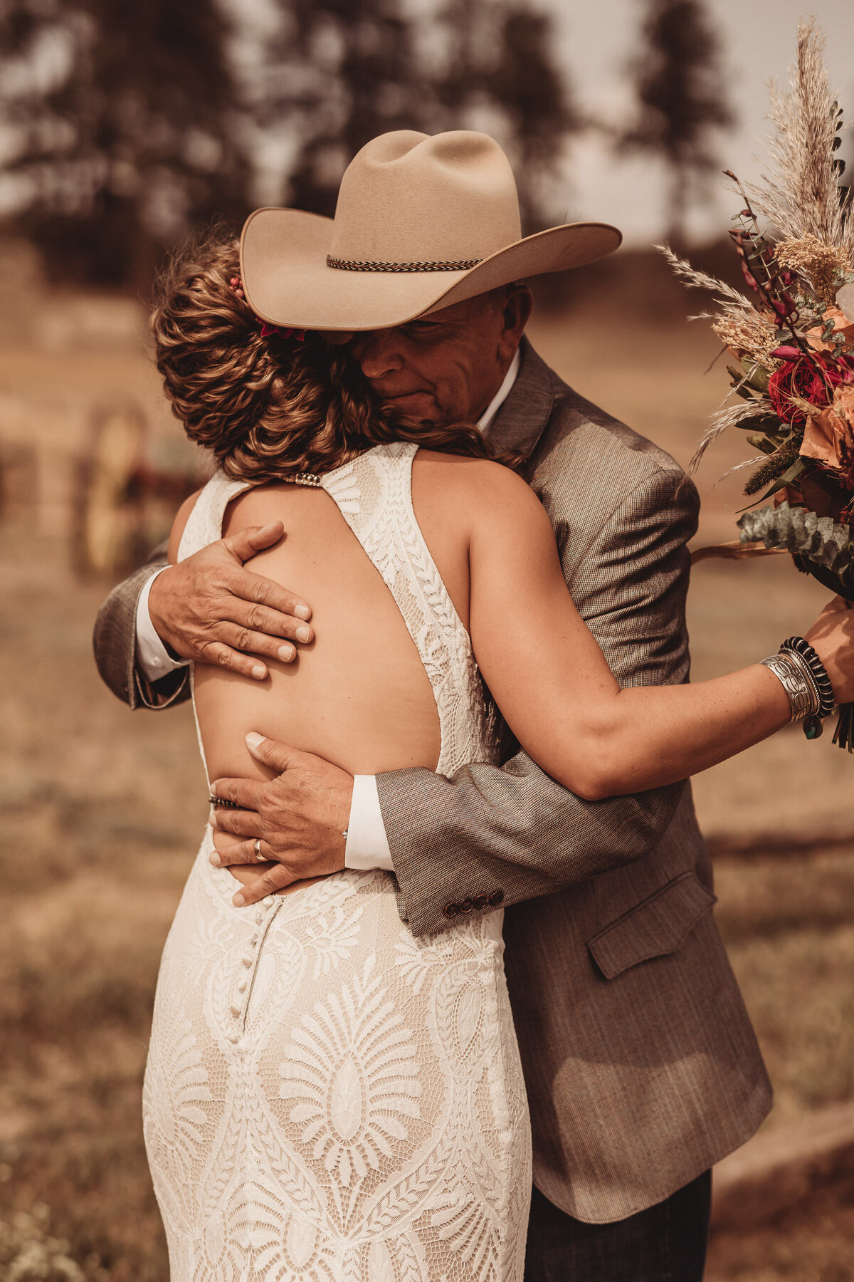 younger-ranch-wedding-Native-Roaming-Photography-20