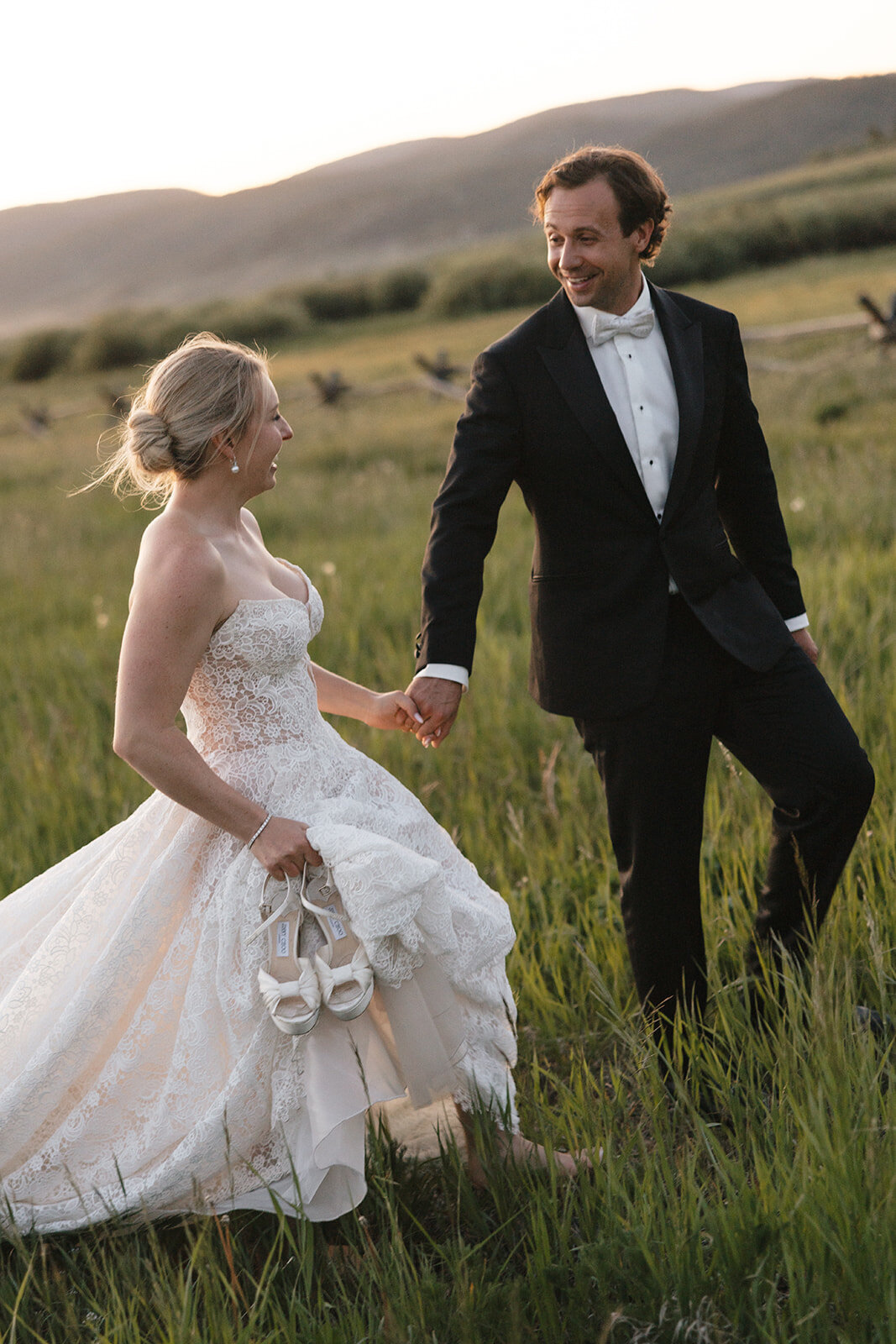 colorado-wedding-couples-photos-devils-thumb-ranch-calluna-events