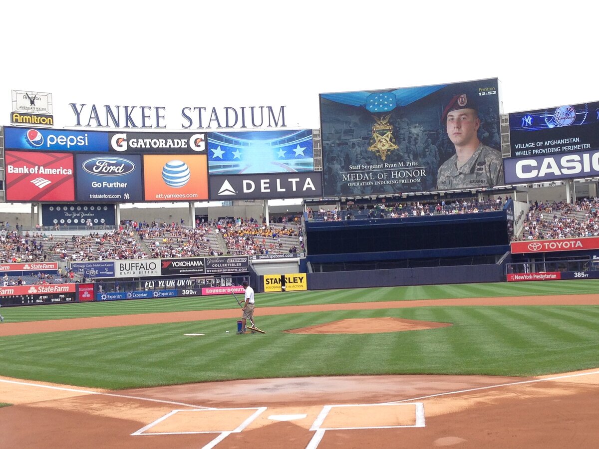 MOH-Screenshot-Yankee Stadium