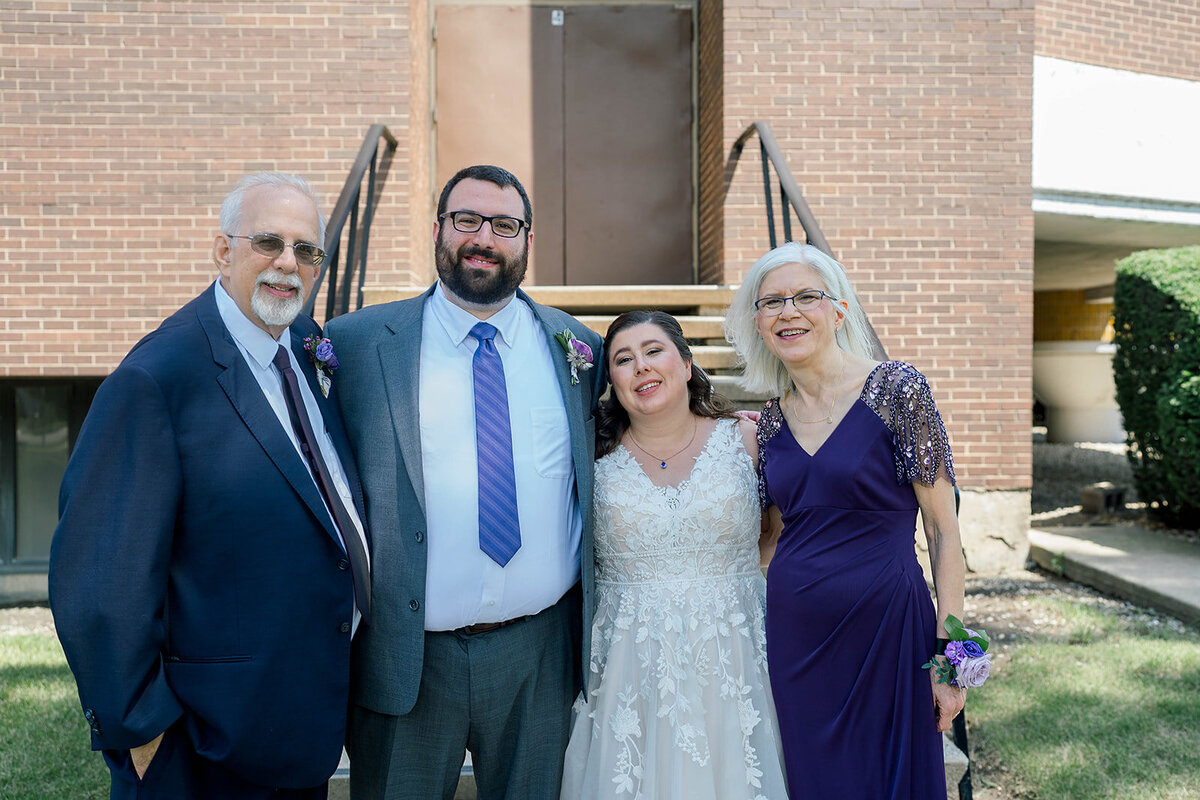 Eliana-Melmed-Photography-Chicago-LosAngeles-Jewish-WeddingPhotography-ElianaSklar-FamilyFormals-00017