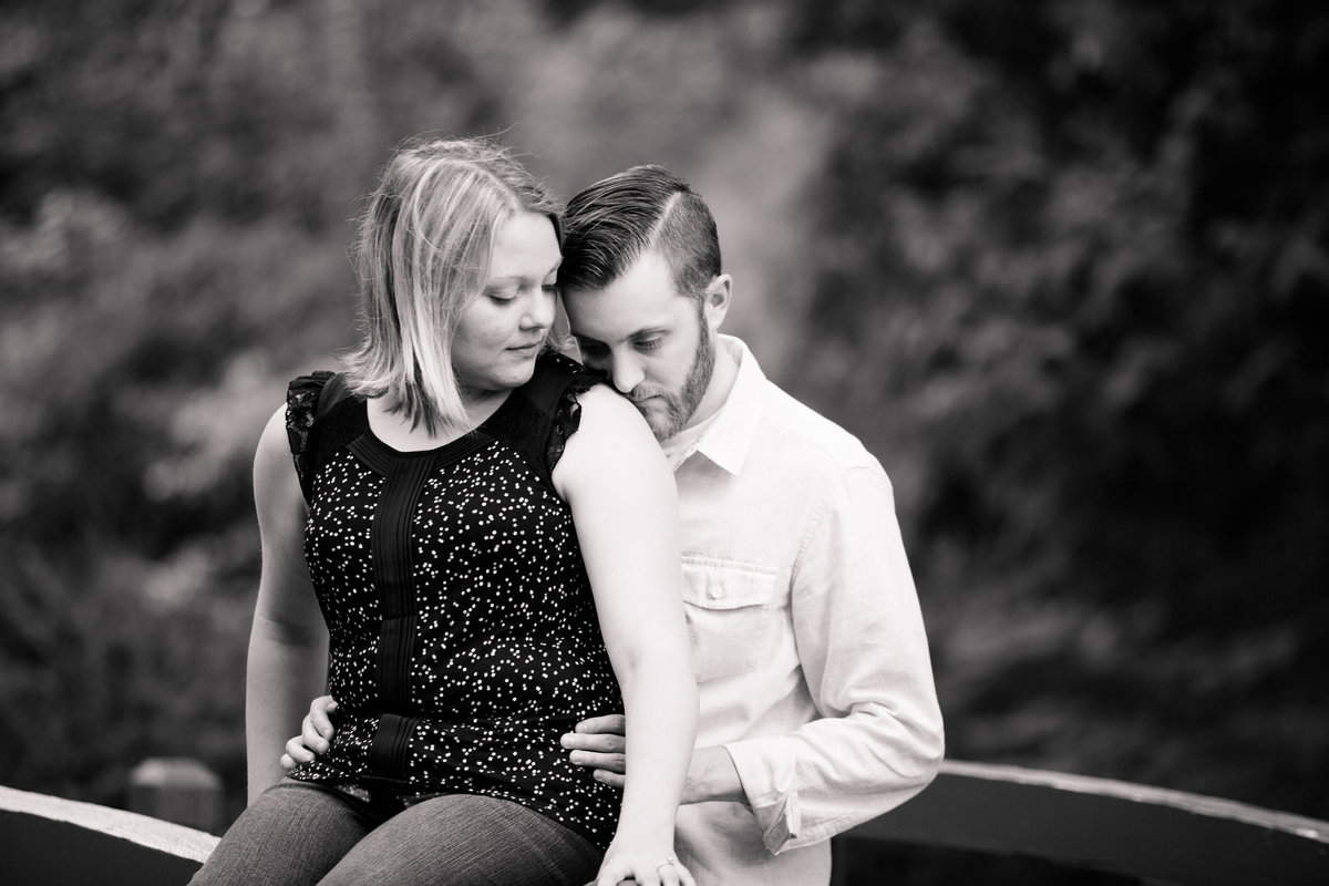 Aaron + Katie E-40