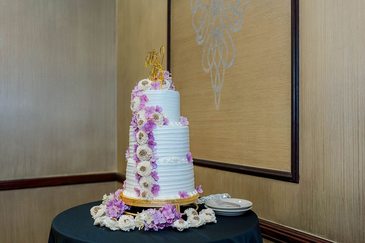 Eliana-Melmed-Photography-Chicago-LosAngeles-Jewish-WeddingPhotographer-CarmiKalman-WomensDancing-00001