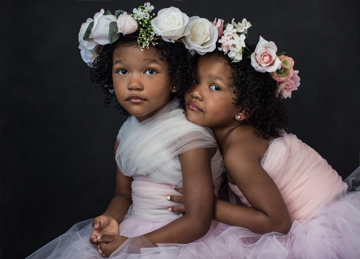 Beauty-portraits-twins-triplets-family-Cincinnati-Ohio-Janel-Lee-Photography-