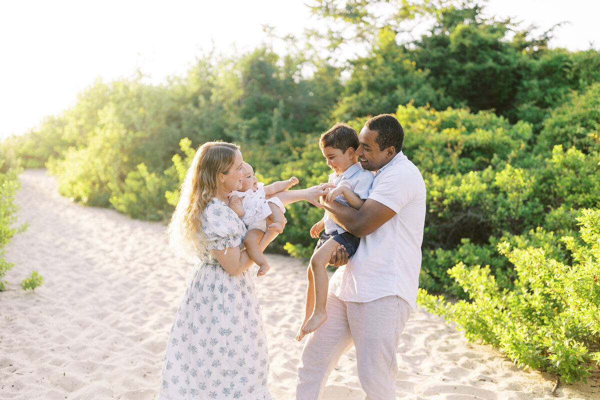 Jersey Shore family portraits on the beach at sunset - 4