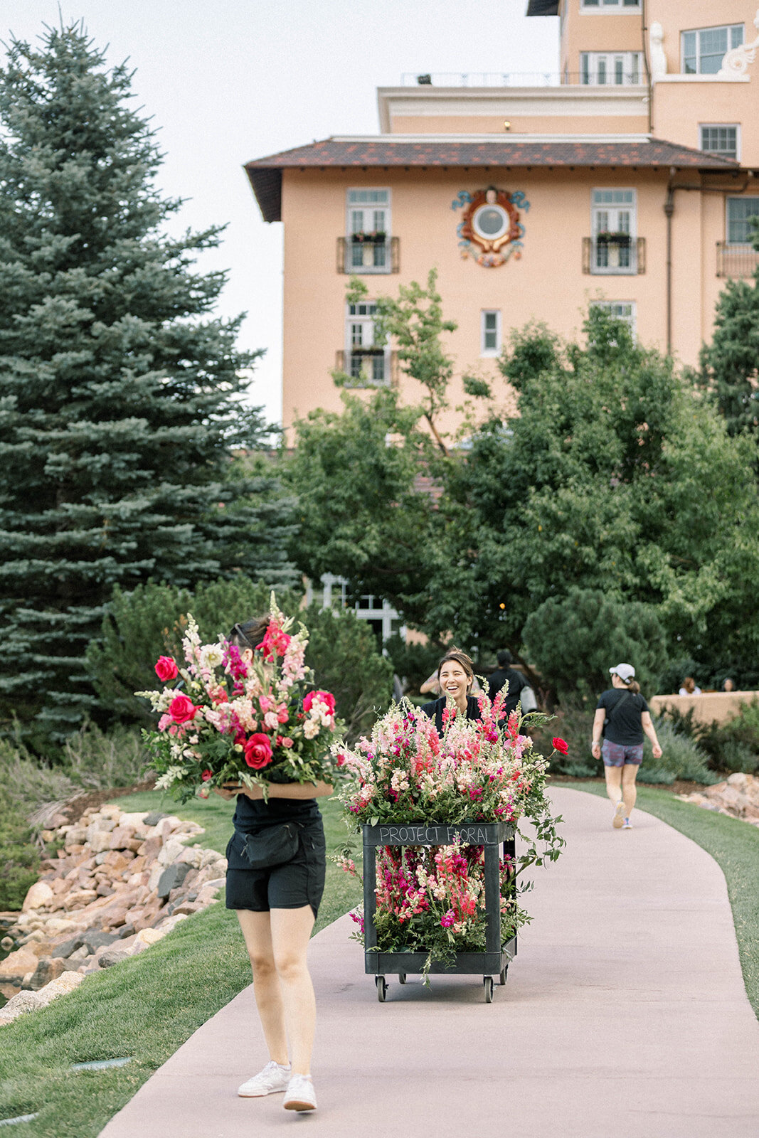 M%2bE_The_Broadmoor_Lakeside_Terrace_Wedding_Vendors_by_Diana_Coulter-3