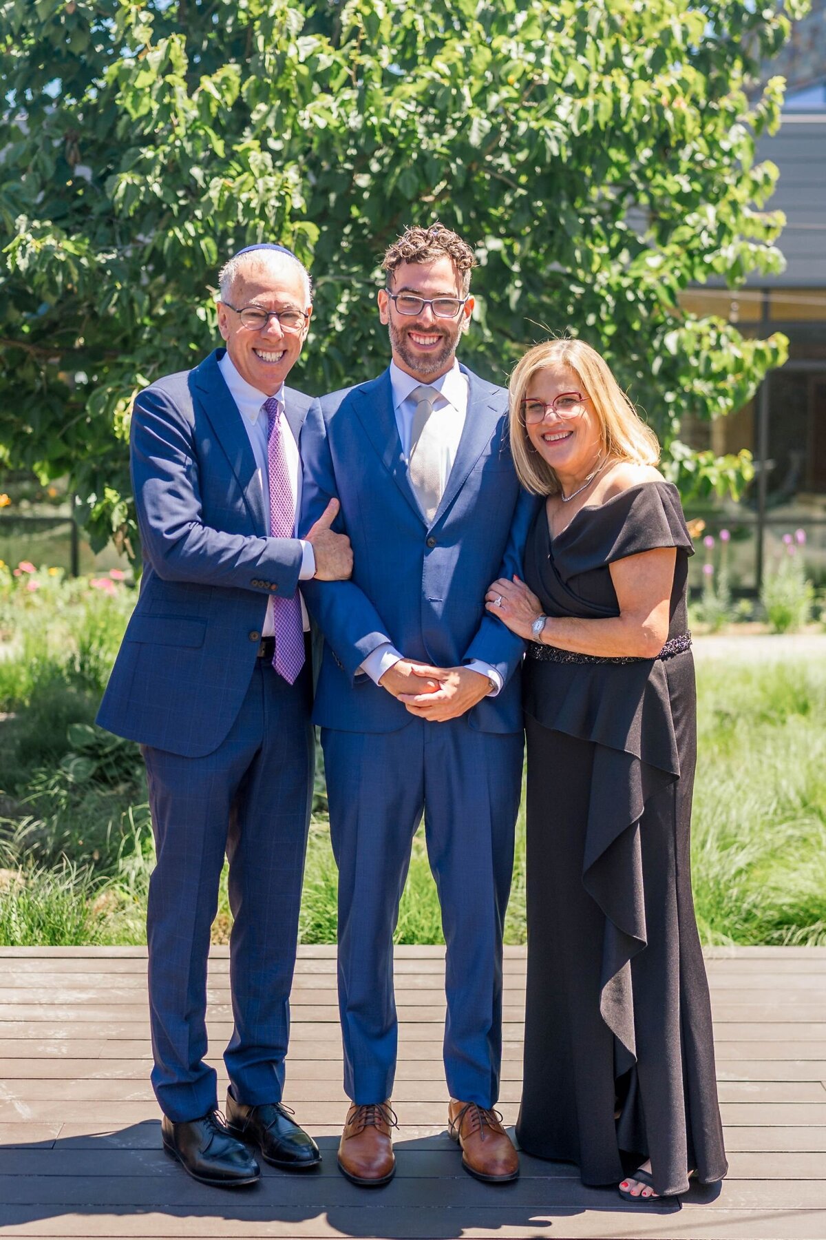 Eliana-Melmed-Photography-Chicago-LosAngeles-Jewish-WeddingPhotography-ShulaNoah-FamilyFormals-00014