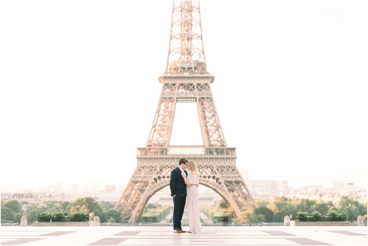 Couples Photography in Paris