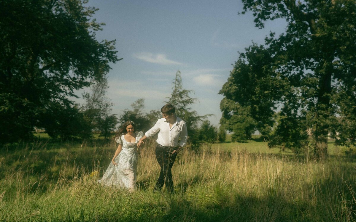 CouplePhotoshoot-TheSwiechs-TheBearCabinScotland-34