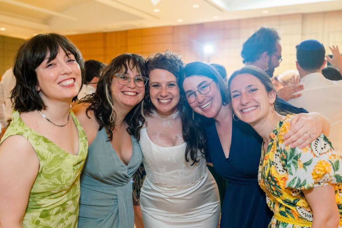 processed_ElianaMelmedPhotography_JewishWeddingPhotographer_ShulaNoah_Dancing-266