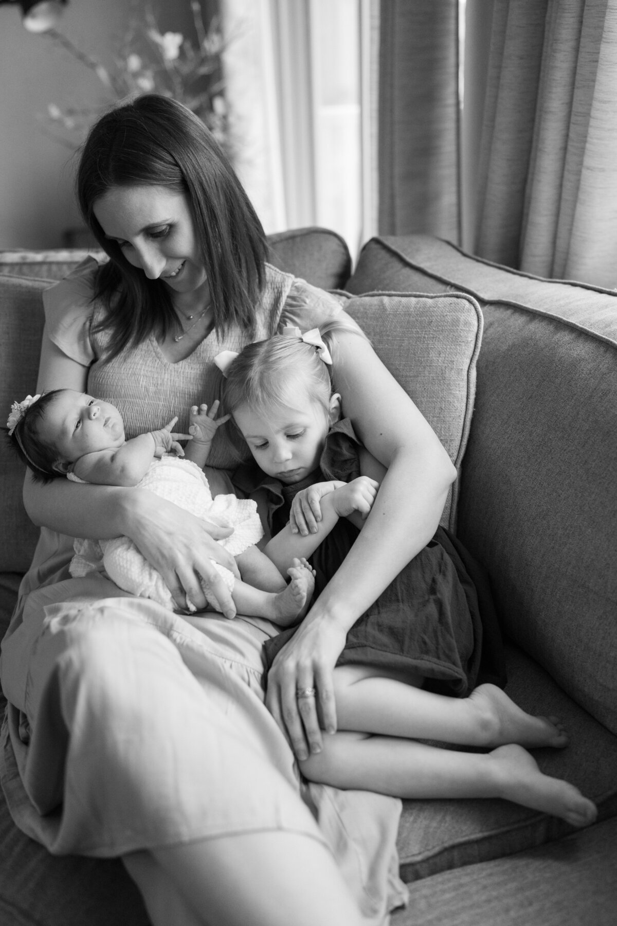 Relaxed-Newborn-Photography-in-Milwaukee-16