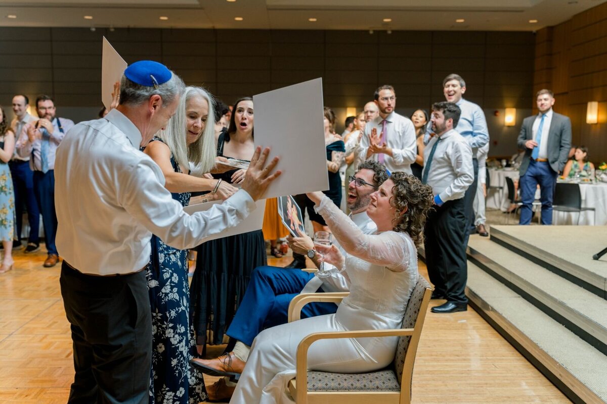 Eliana-Melmed-Photography-Chicago-LosAngeles-Jewish-WeddingPhotography-ShulaNoah-Shtick-00124