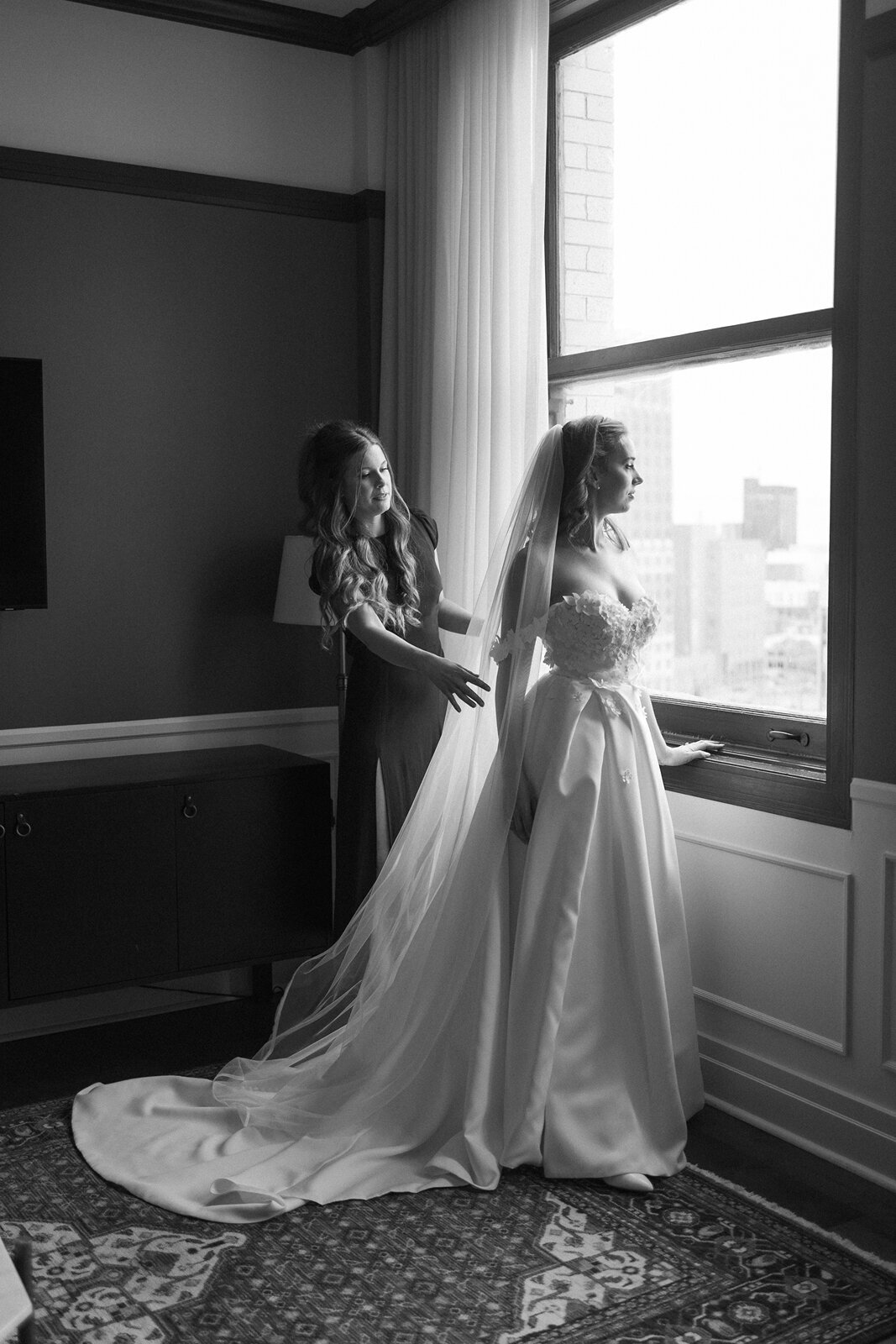 classic-detroit-bride-editorial-portrait-