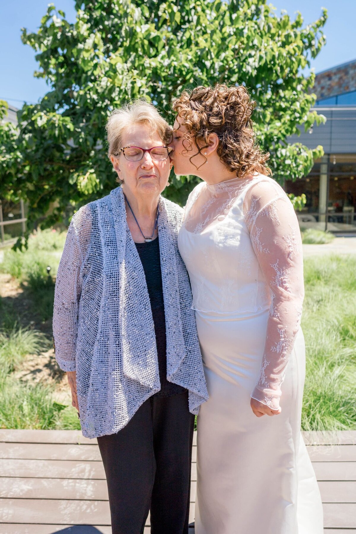 Eliana-Melmed-Photography-Chicago-LosAngeles-Jewish-WeddingPhotography-ShulaNoah-FamilyFormals-00089