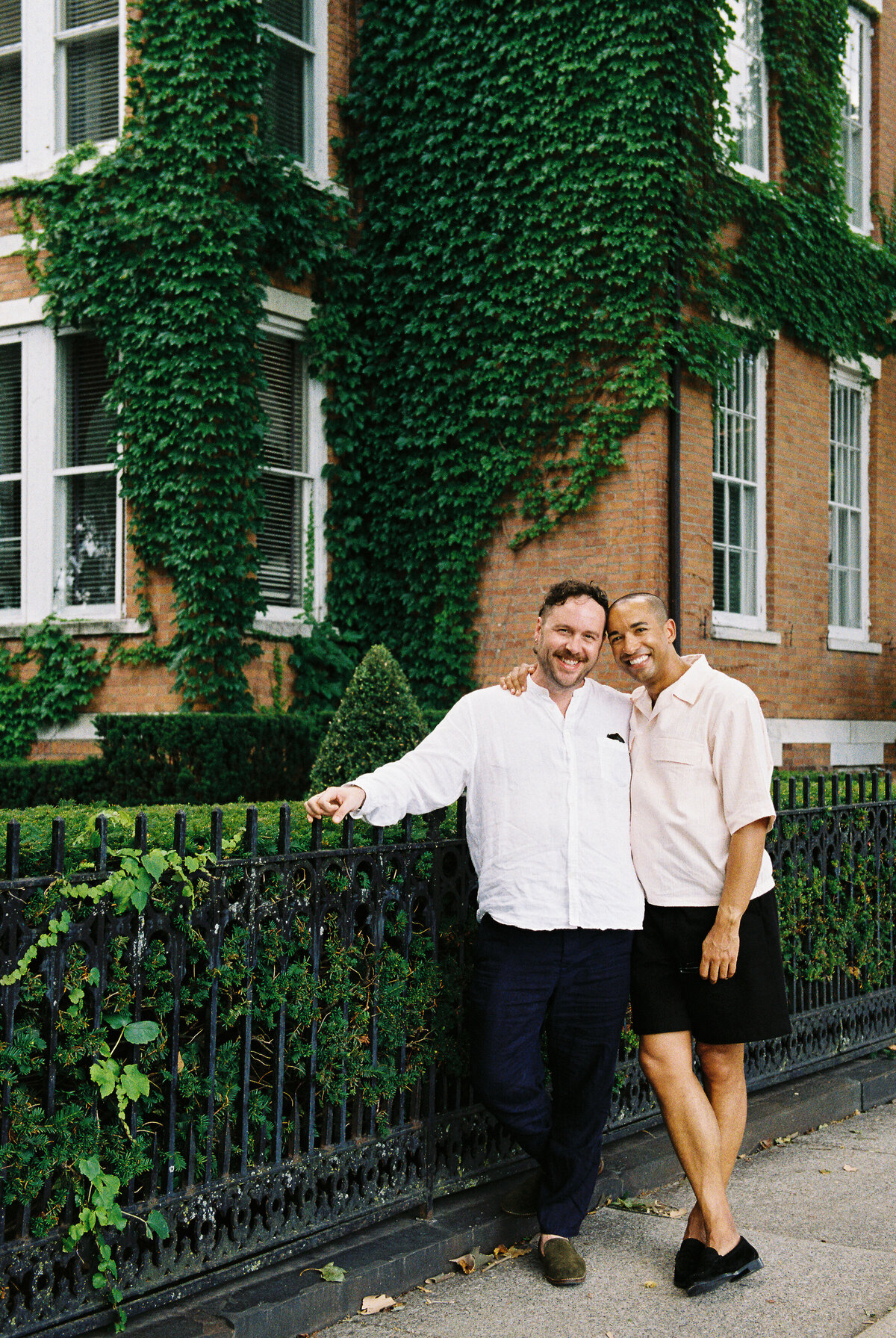 hudson_new_york_warren_street_engagement_photographer_jamie_shields-6