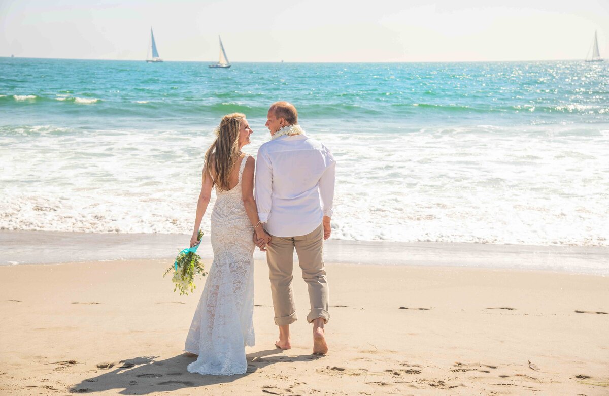 Maria-McCarthy-Photography-beach-wedding