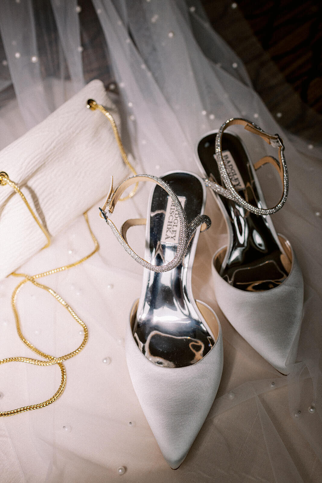 brides-wedding-shoes