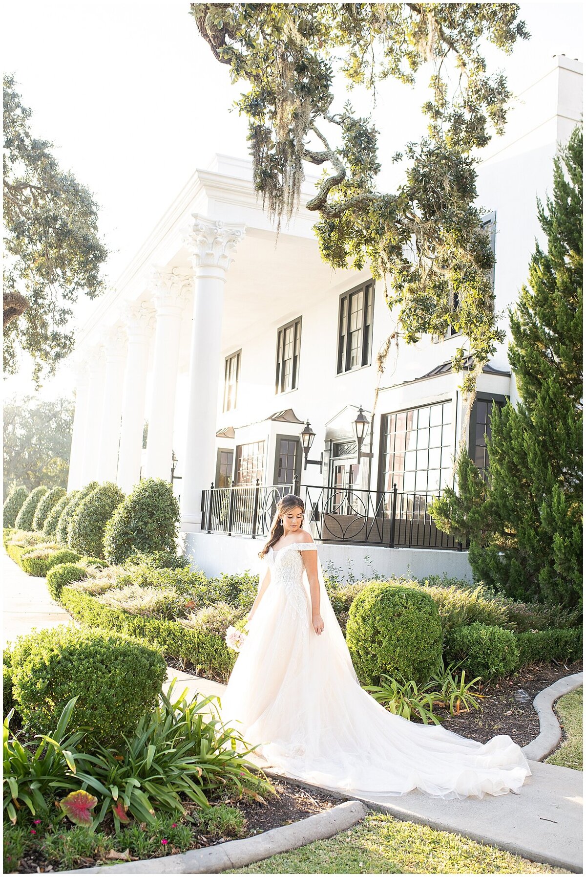 Bridal-Wedding-PortraitsThe-White-House-Hotel-Biloxi1235