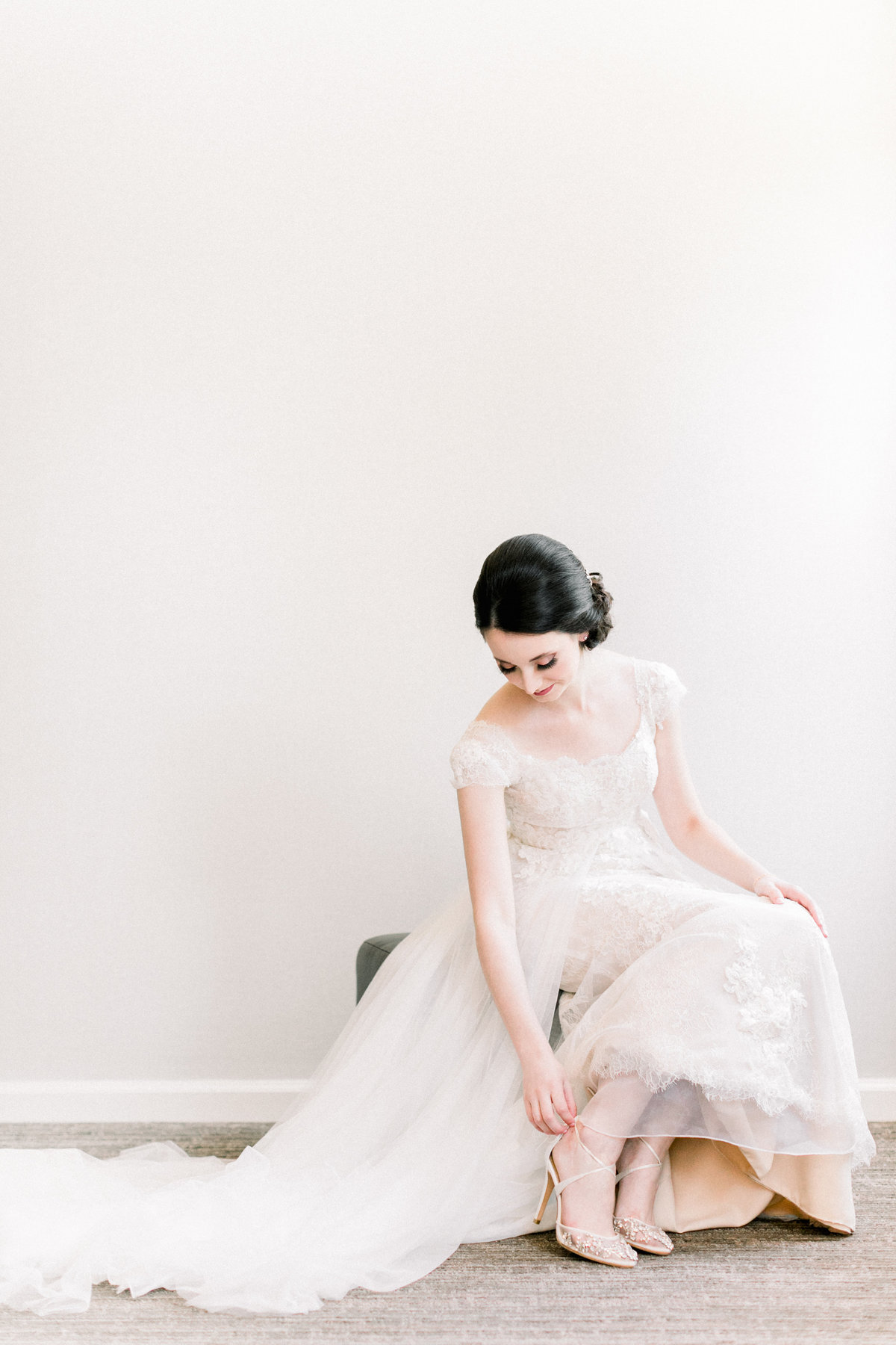 Kate & Jack_Wedding_Bride In Dress_1055