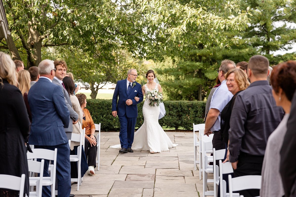 Romantic Windermere Manor Wedding | Dylan and Sandra Photography 027