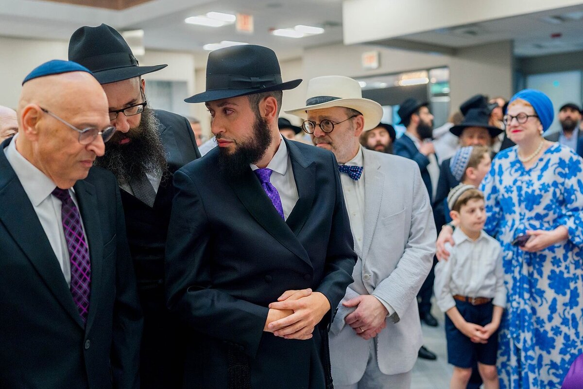 Eliana-Melmed-Photography-Chicago-LosAngeles-Jewish-WeddingPhotographer-CarmiKalman-Bedeken-00073