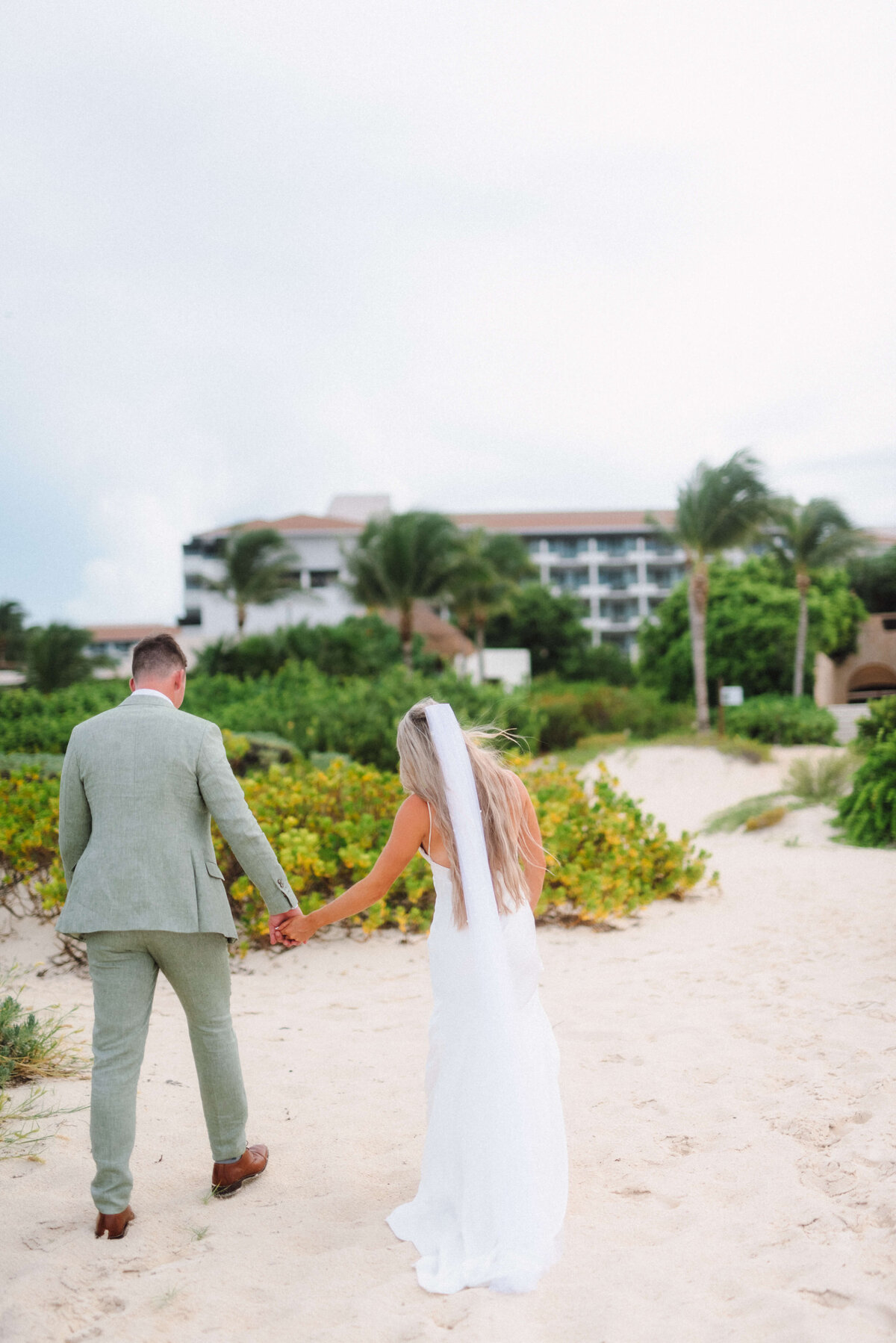 destination-wedding-mexico-bride-groom00016