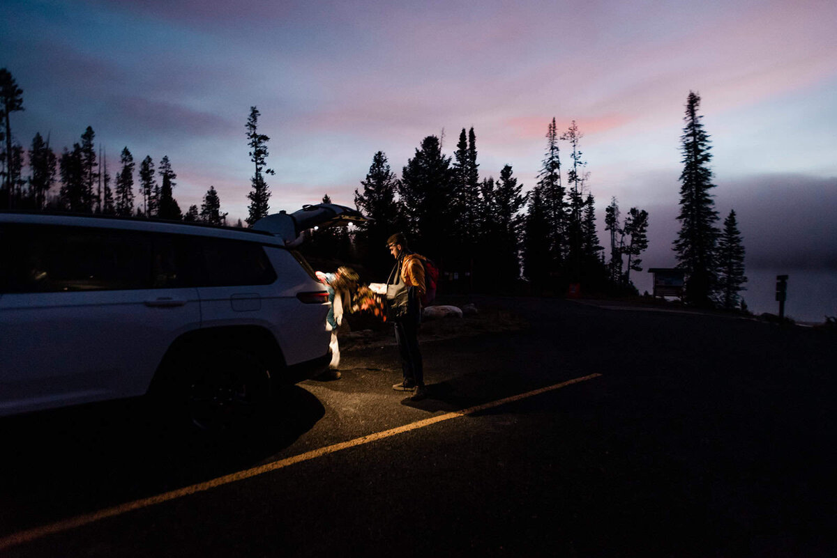 sawtooth-mountain-fall-wedding-adventure