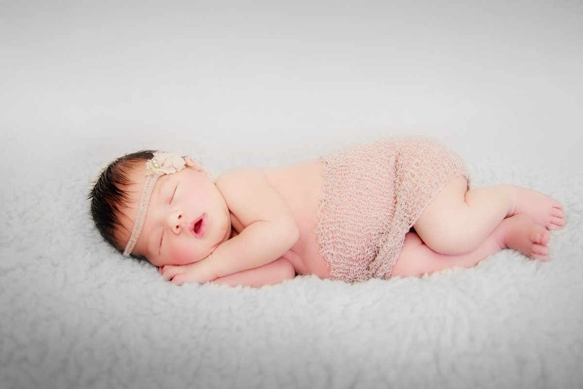 newborn portrait photography in traverse city michigan