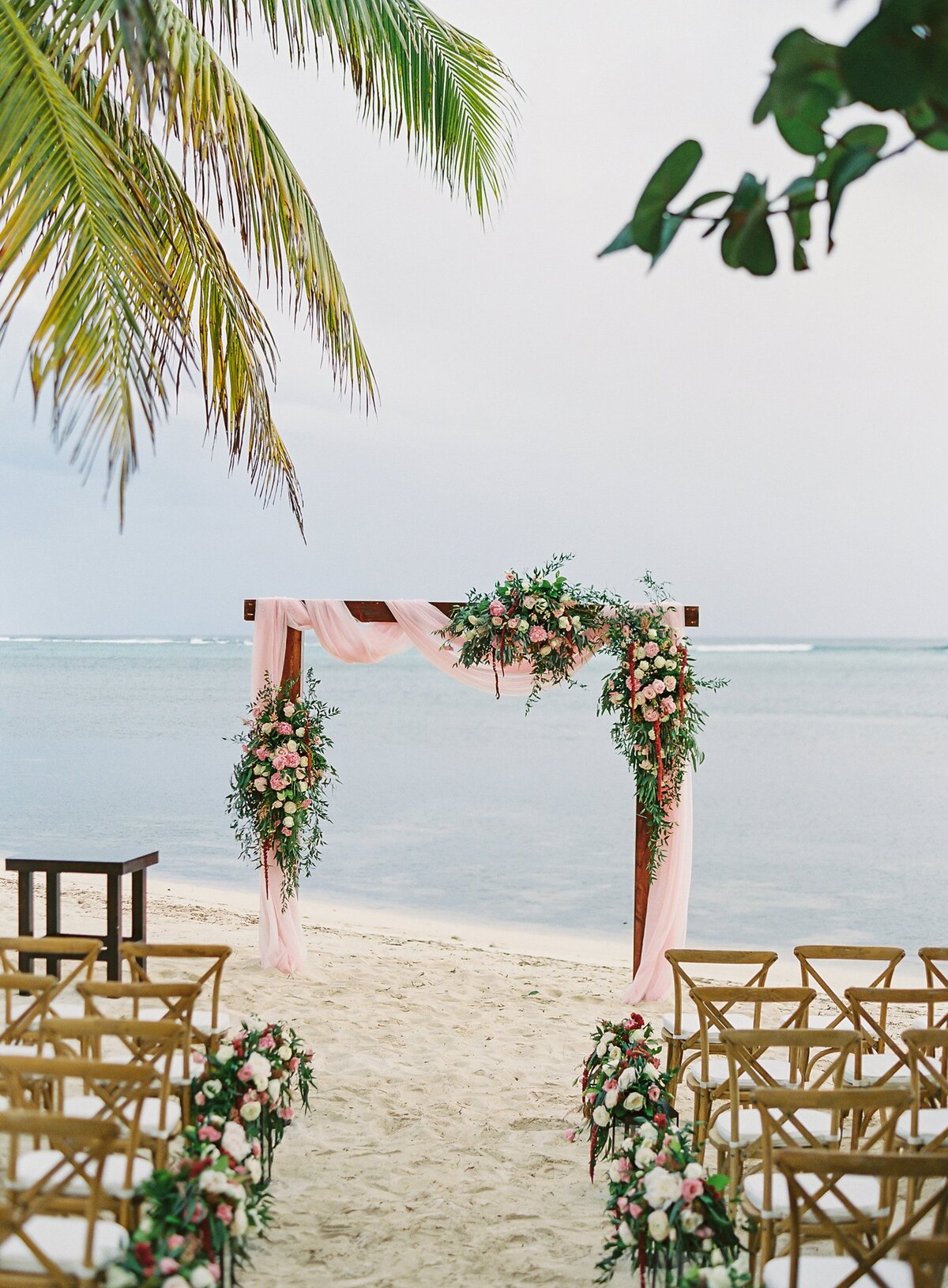 Fine Art Film Wedding Photographer Vicki Grafton Photography grand Cayman Destiantion Caribbean Luxury Villa 39