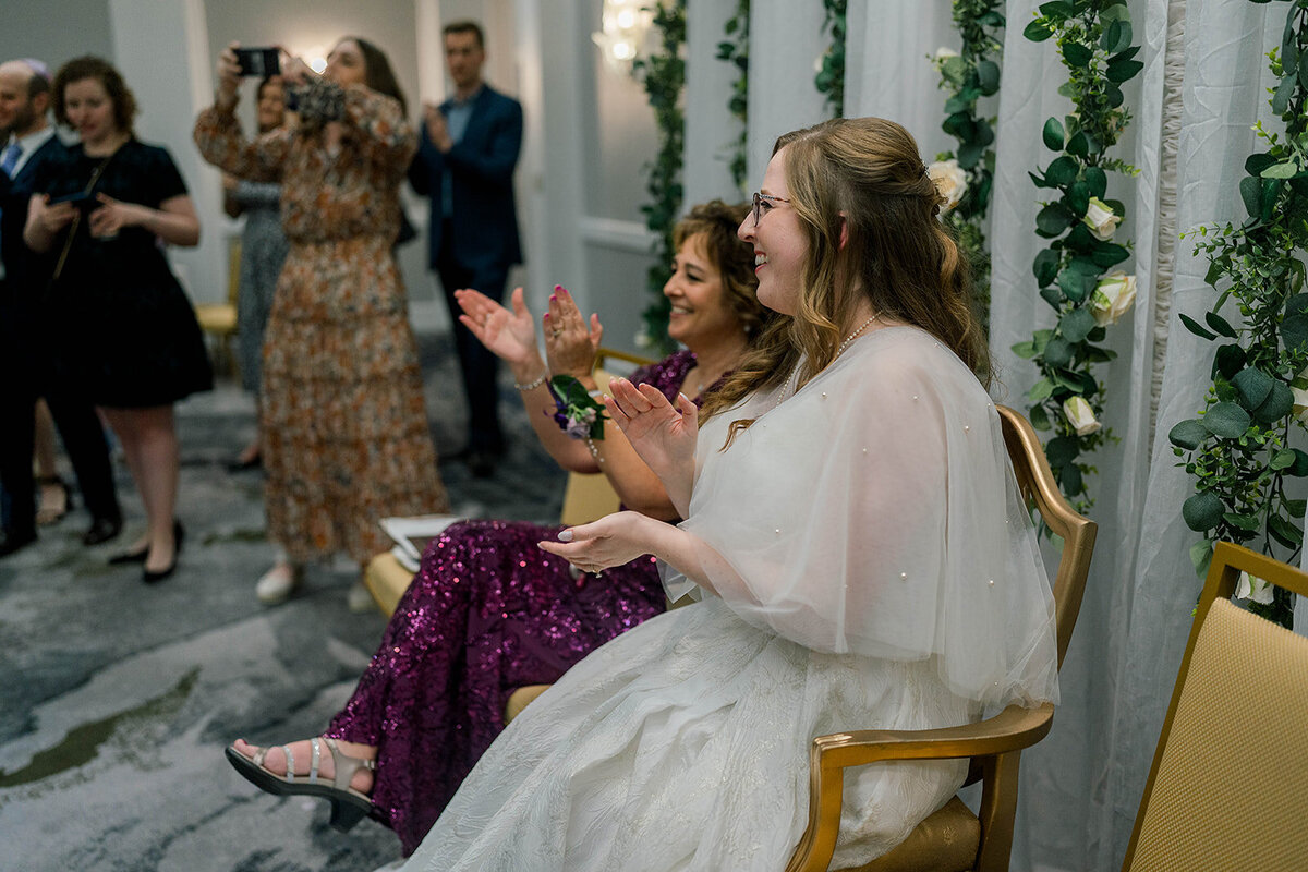 Eliana-Melmed-Photography-Chicago-LosAngeles-Jewish-WeddingPhotography-KabbalatPanim-00119