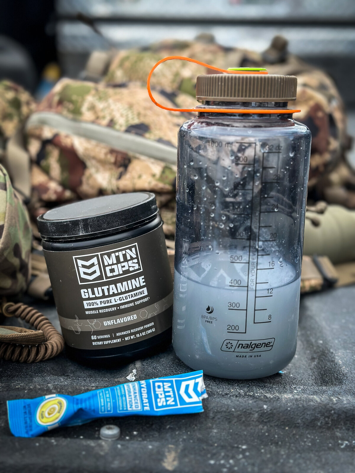 MTN-OPS-Glutamine-hydrate-on-tailgate-2
