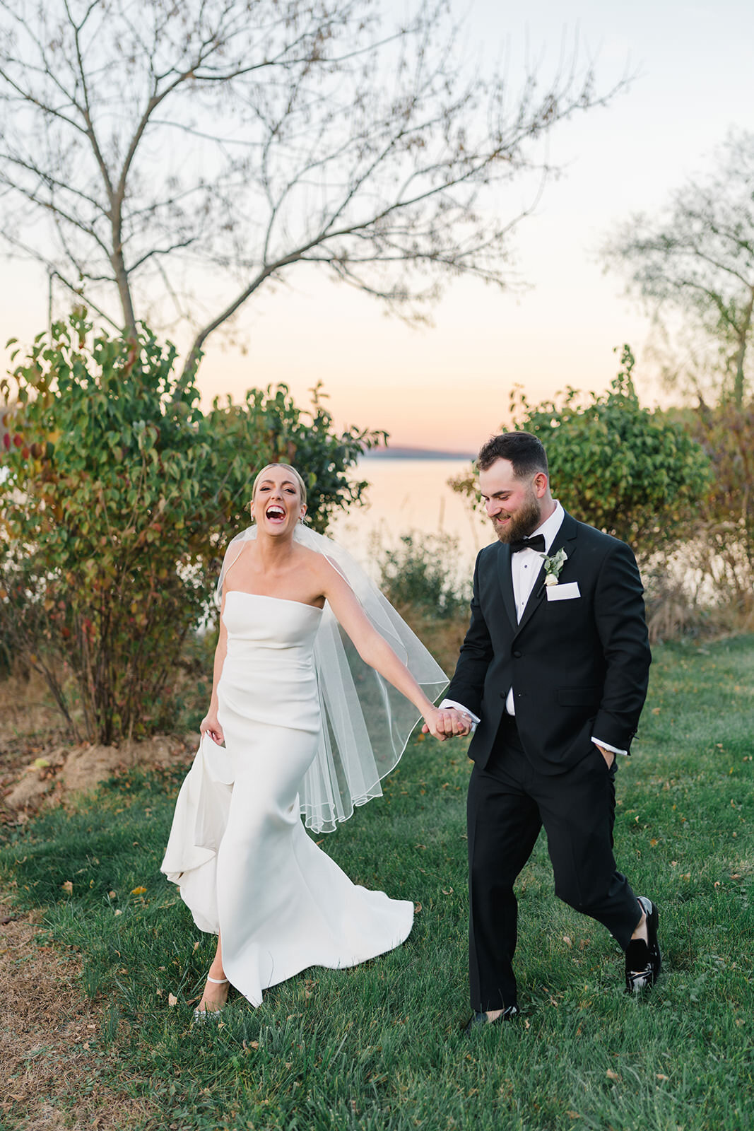 Lake-House-Inn-Wedding-SJ-0913-2